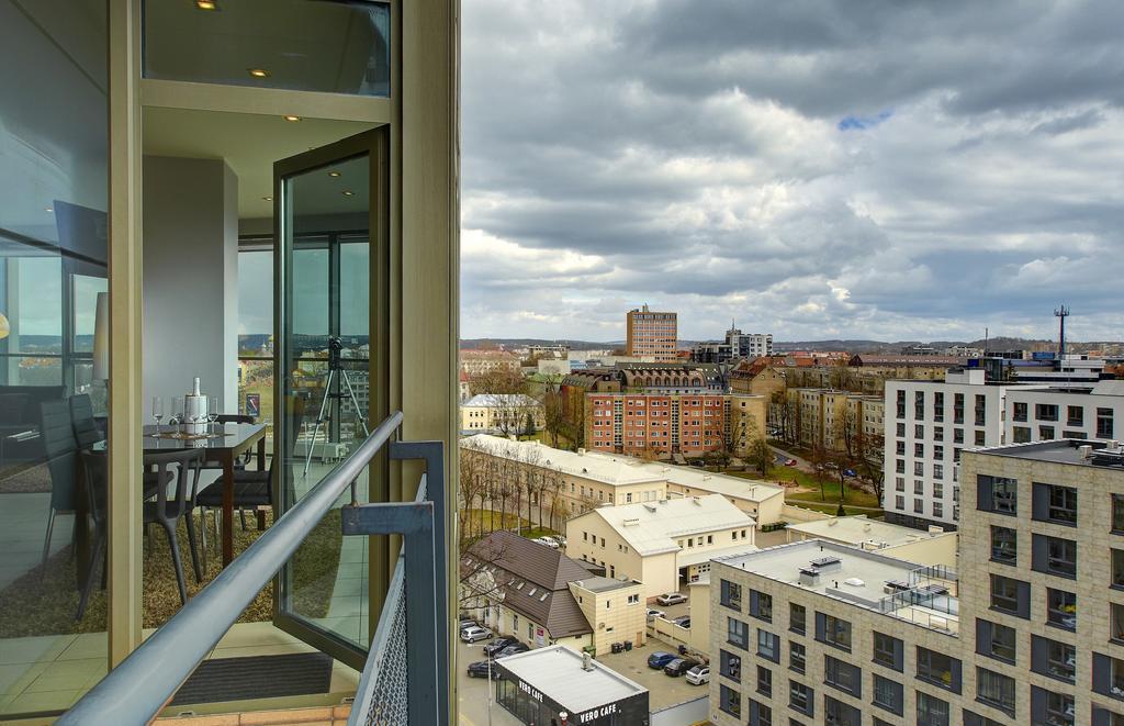 Helios 19 Luxury Vilnius Apartment Exterior photo