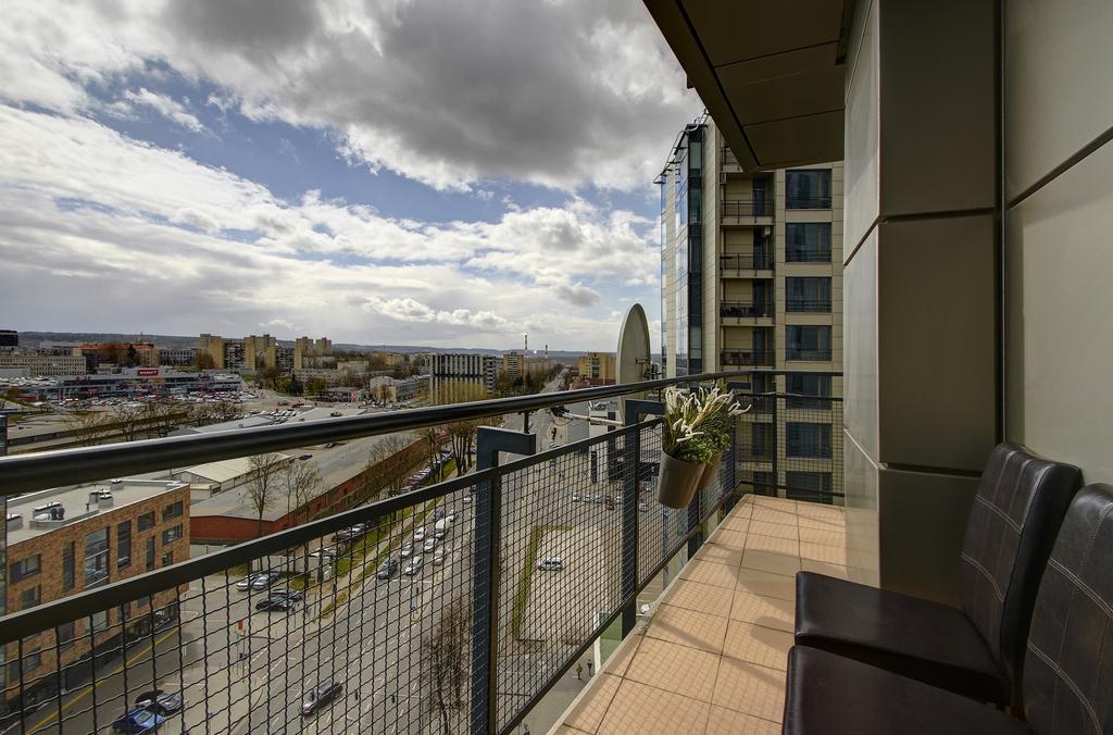 Helios 19 Luxury Vilnius Apartment Exterior photo