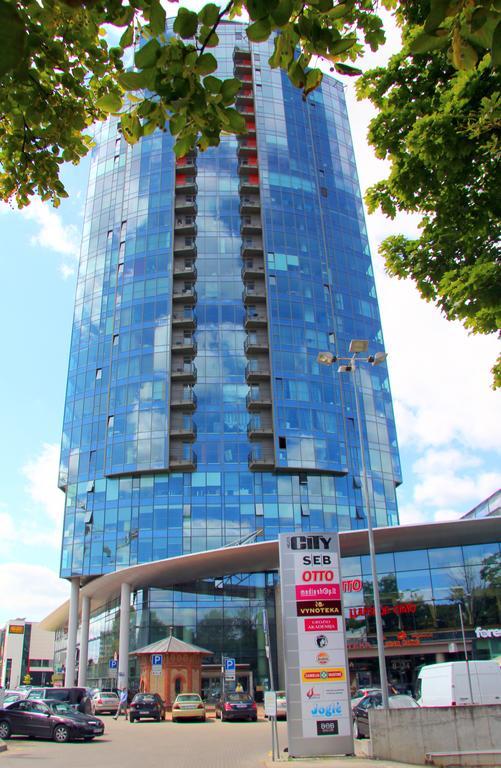 Helios 19 Luxury Vilnius Apartment Exterior photo