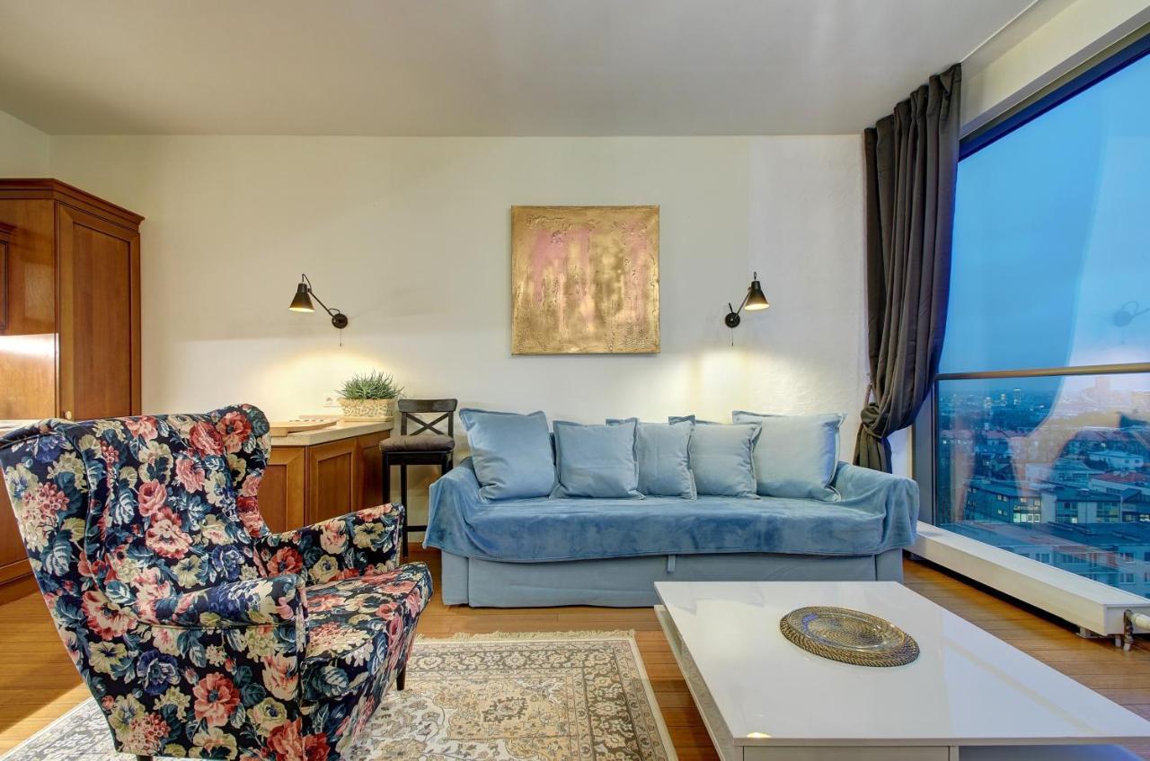 Helios 19 Luxury Vilnius Apartment Exterior photo